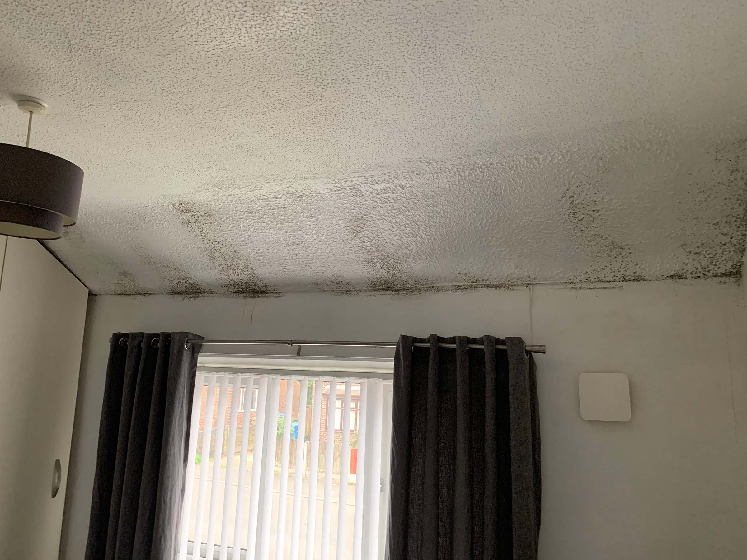 bedroom condensation mould issues