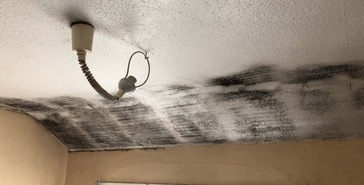 bedroom condensation mould issues